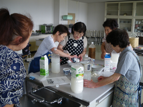 EM菌活用事業~発酵液・石鹸作り~